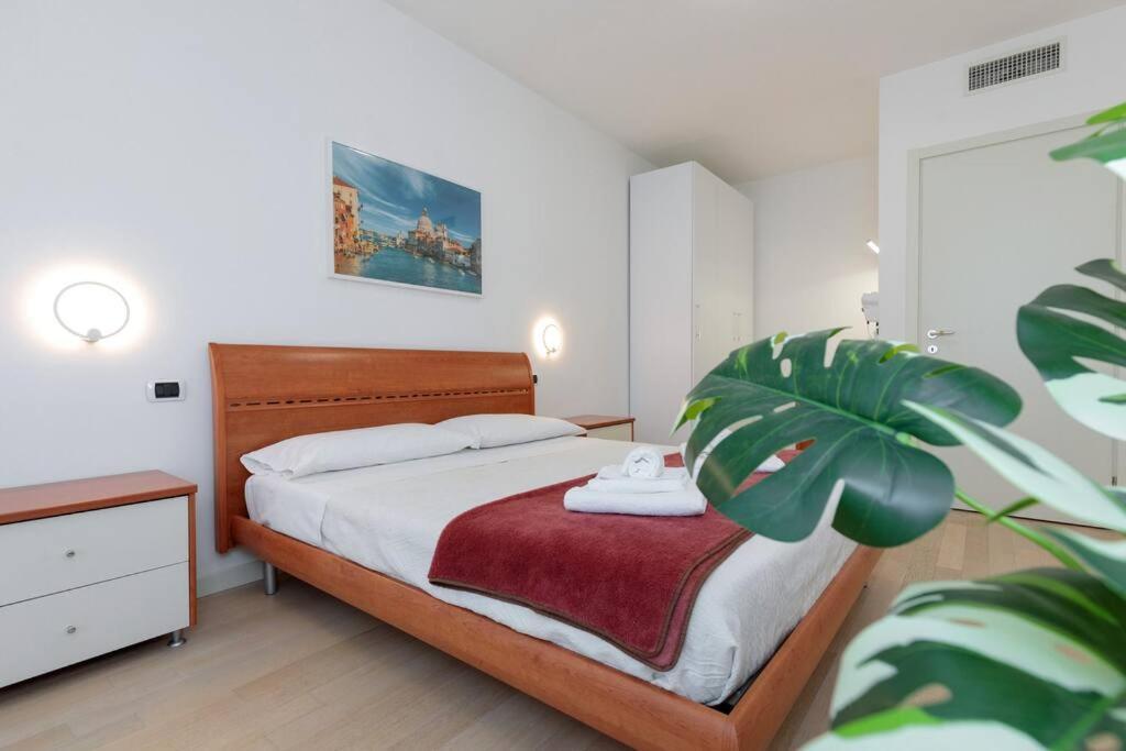 10 Min From Venice Free Garage Lovely Flat Mestre Luaran gambar